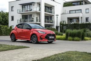 Toyota Yaris Hybrid 2020 года  (WW)